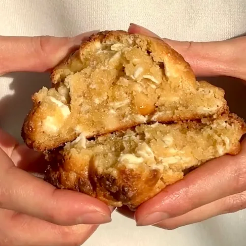 White Chocolate Macadamia